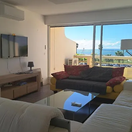 2-bedroom Sea-view Marina *
