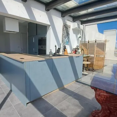 2-bedroom Sea-view Marina לה-גרו-דו-רואה